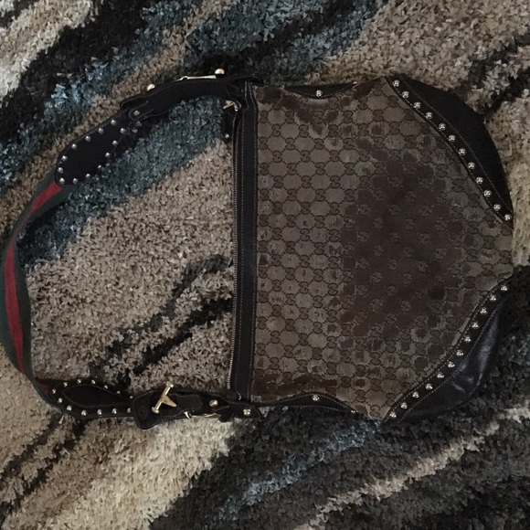 Gucci purse (pre owned) asking $200 obo - Picture 1 of 3