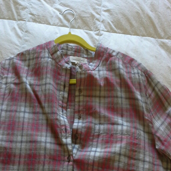 Shirt - Picture 2 of 3