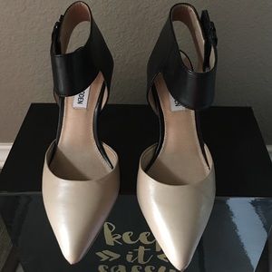 Low Heel Nude and black Looks brand new