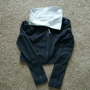 Lululemon Cropped Jacket Size 10