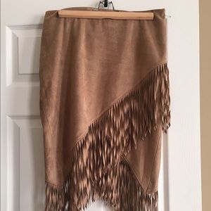 Express fringe skirt