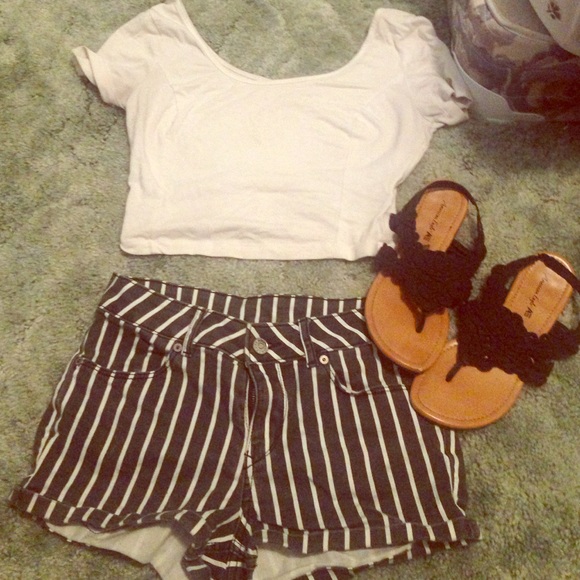 Divided shorts. Size 4. - Picture 1 of 1