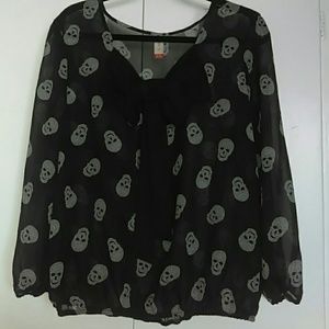 Skull Top