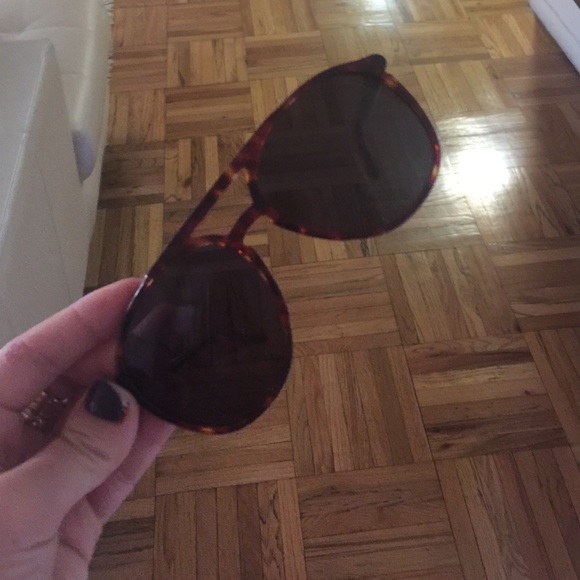 Wild fox sunglasses, warn 2 times