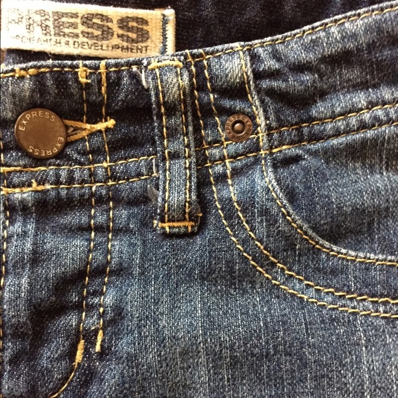 🌺‼️Express Denim Mini Skirt Size 4🌺 - Picture 4 of 4