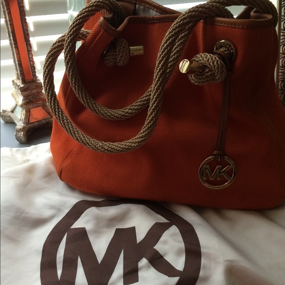 MIchael Kors