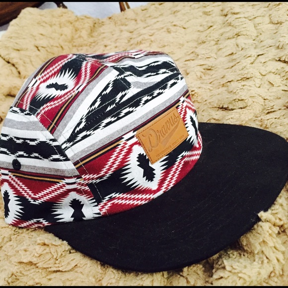 dravus hats