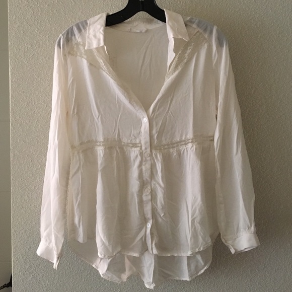 White sheet blouse