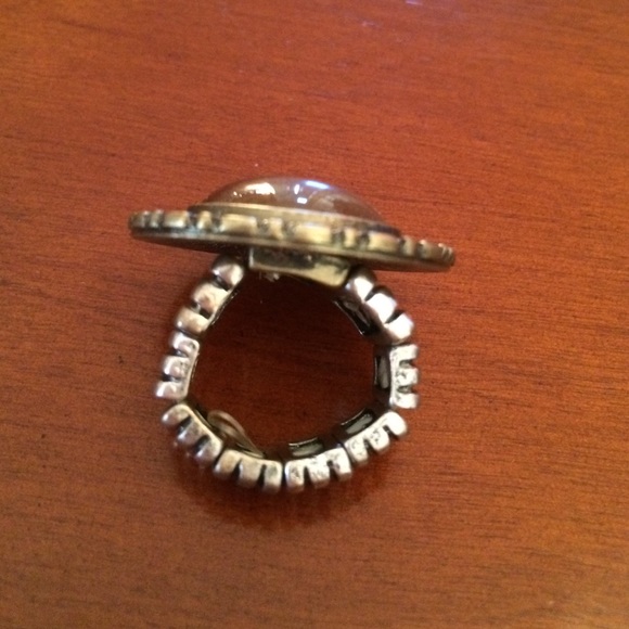 Ring - Picture 3 of 3