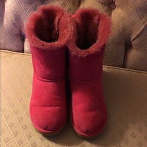 Uggs hot pink size 5 fits women's 7