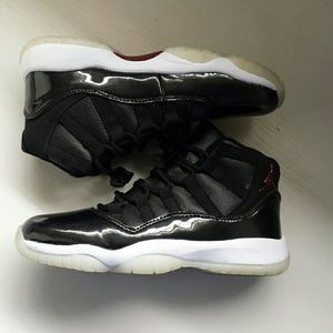 Jordan 11 "72-10"