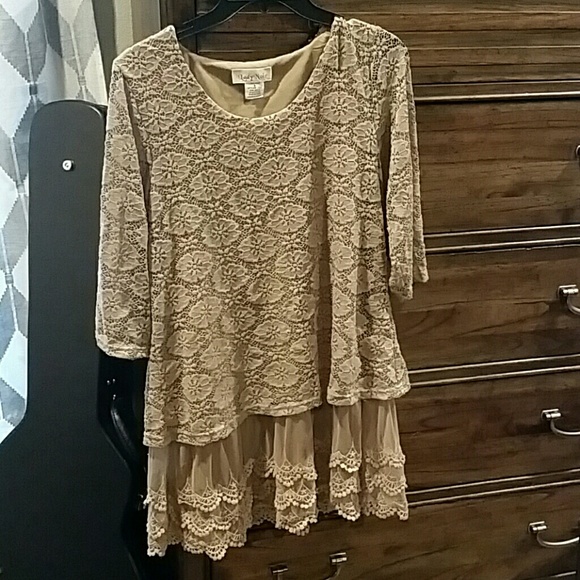 Lace tunic top