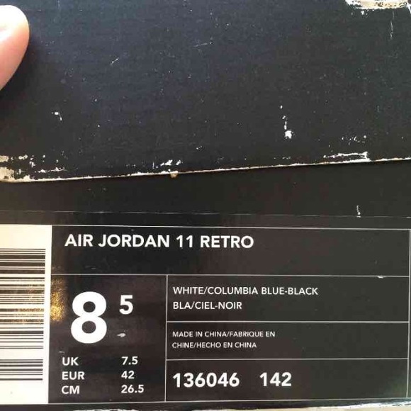 Jordan 11 Columbia 2000 RELEASE. - Picture 2 of 4