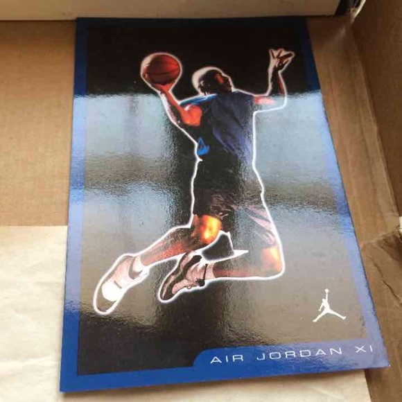 Jordan 11 Columbia 2000 RELEASE. - Picture 3 of 4