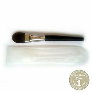 Free add on 4+bundle*NWT* Liquid Foundation brush