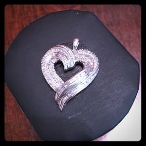 Diamond heart pendent
