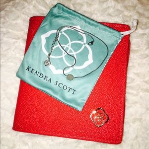 Mara Silver Pendant Necklace in Iridescent Drusy