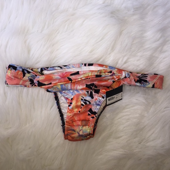 VS KNOTTED RUCHED FLORAL BIKINI BOTTOM XS