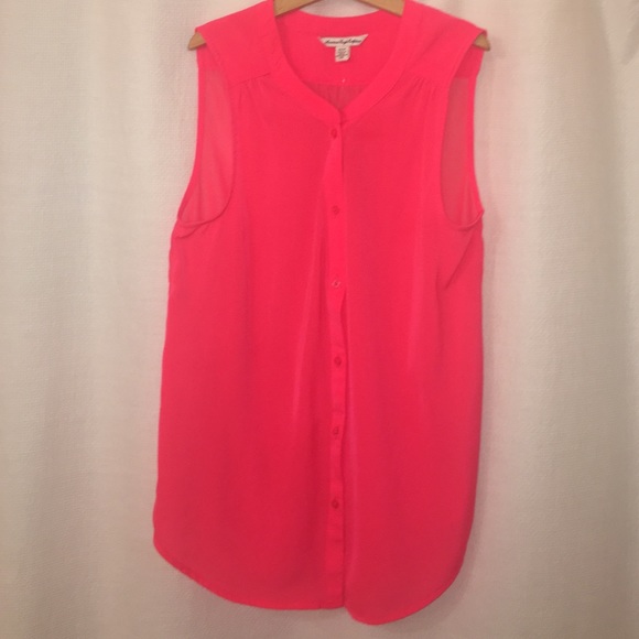 American Eagle bright coral button down