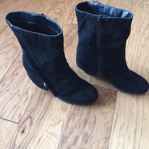 Fergaliscious by Fergie black boots