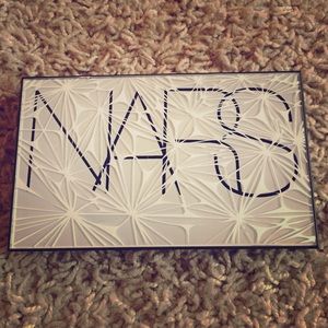 Limited edition nars virtual domination palette