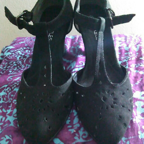 Aerosoles vintage look, pinup style dress heels