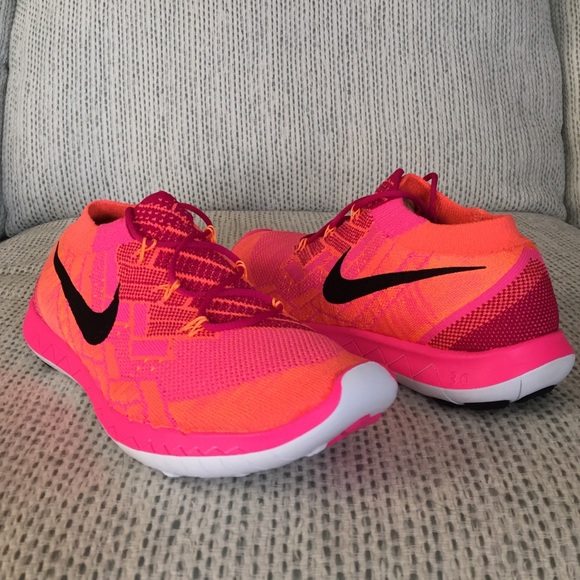 Nike Free 3.0 Flyknit - Picture 2 of 4