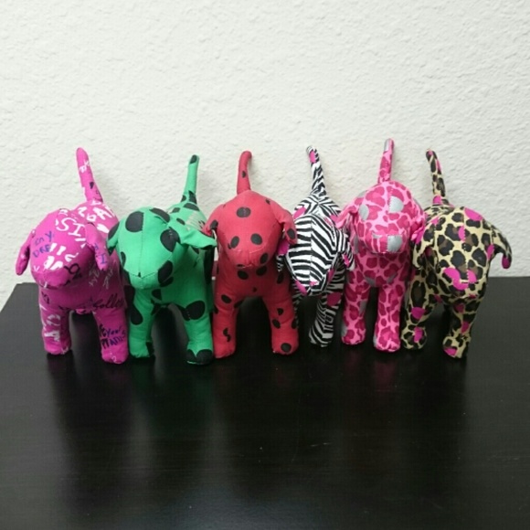 Vs pink dogs