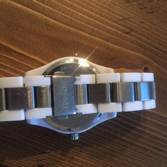 Fossil Watch - Picture 3 of 3