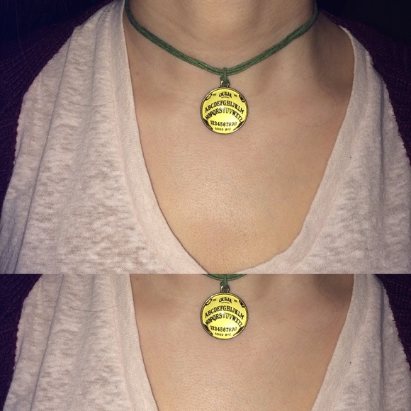Ouija choker