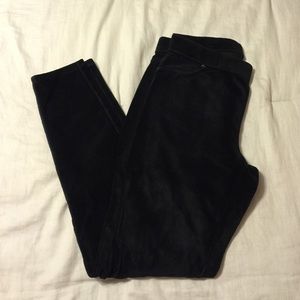 Black corduroy skinny pants