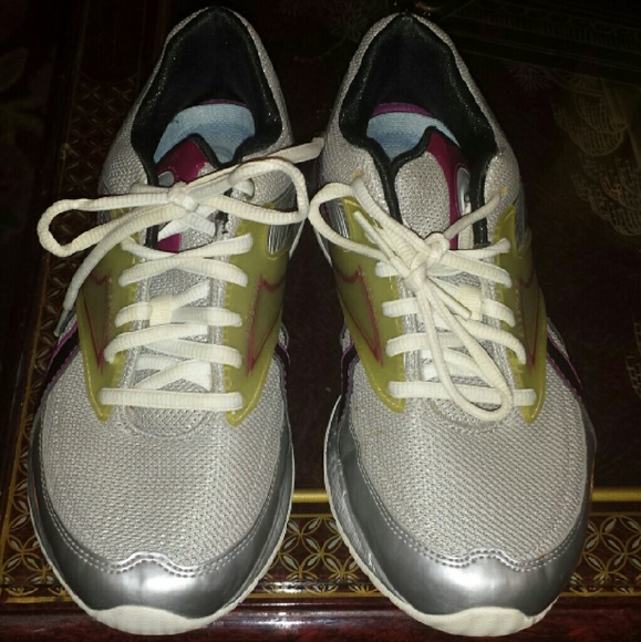Reebok shoes like new easy tone play dry