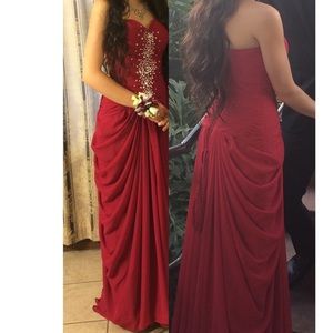 Long burgundy/red prom dress