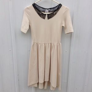 ✨SALE✨NWOT Zara Cream Dress with Lace Collar