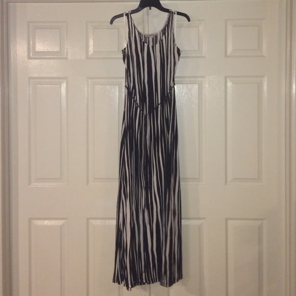 Ann Taylor Loft maxi dress black/off white