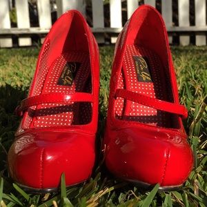 Never Worn Pin Up Girl Paten Leather Pumps