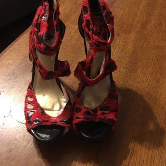 Lady bug heels!! - Picture 2 of 3