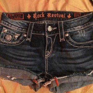 Rock revival shorts sz 26