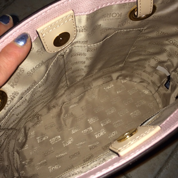 ♦️SOLD♦️Michael Kors Handbag Tote Pastel - Picture 4 of 4