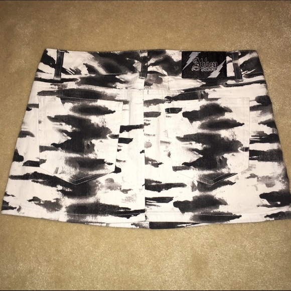 Abbey Dawn black & white tie-dyed mini - Picture 2 of 3