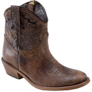 ⚡️FLASH SALE⚡️Steve Madden Distressed bootie