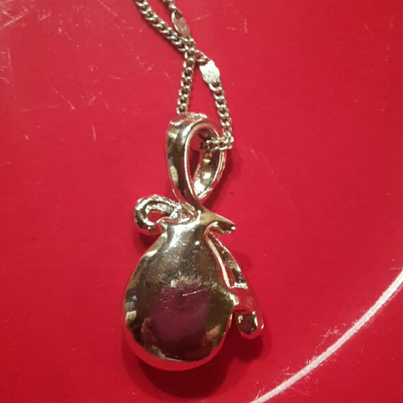 Pear shaped drop necklace - Picture 4 of 4