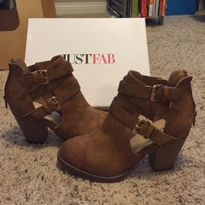 Camel JustFab Booties