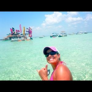 Meet your Posher, Kelly