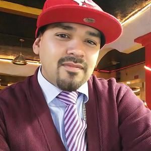 Meet your Posher, Juan