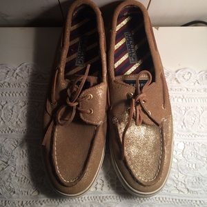 Sperry boat shoes