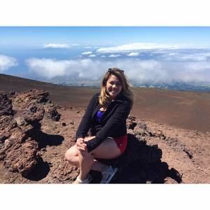 Meet your Posher, Vita