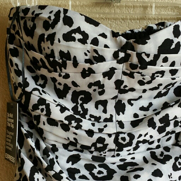 EXPRESS DRESS - Picture 2 of 4