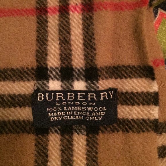 Burberry Classic camelcheck wool scarf