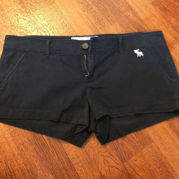 Abercrombie navy blue. - Picture 2 of 3